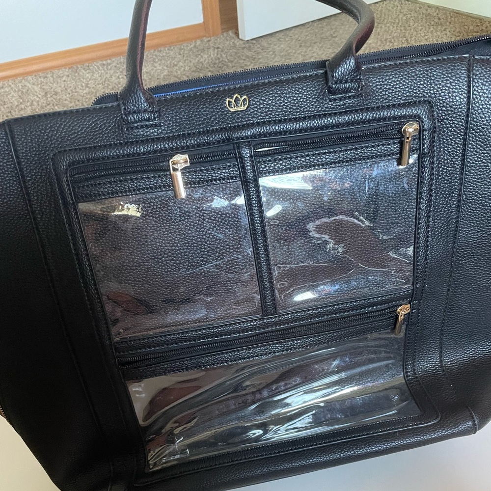 Piper Nobel shoulder bag for LipSense sales!